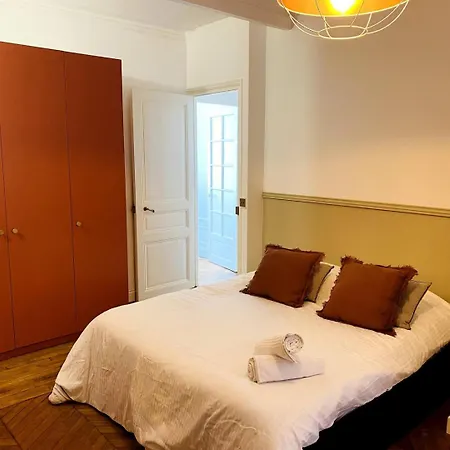 Triplex à Montmartre - Sauna Parigi